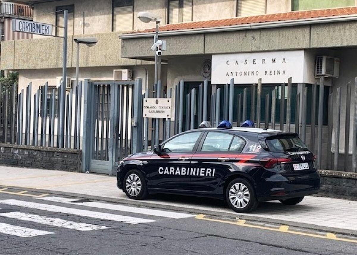 MASCALUCIA. TENTA DI AGGREDIRE L’EX MOGLIE E LE BRUCIA DUE AUTOVETTURE: ARRESTATO - 