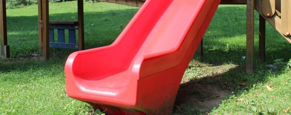 GRAVINA DI CATANIA, SPACCIA NEL PARCO COMUNALE, FREQUENTATO ANCHE DAI BAMBINI: ARRESTATO - 