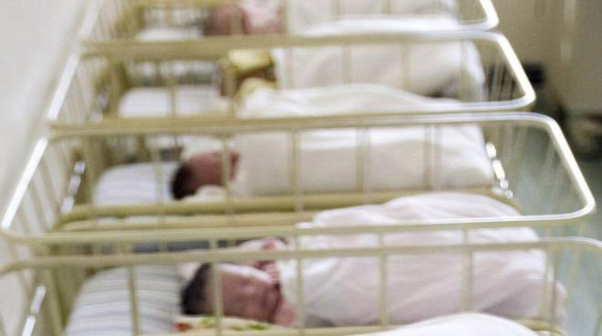 PARTO RECORD IN SUDAFRICA, MAMMA DÀ ALLA LUCE DIECI GEMELLI - 