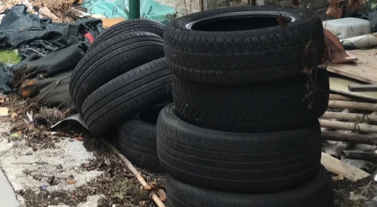 CATANIA, IN AUTO CON PNEUMATICI RUBATI DA UN FURGONE POSTEGGIATO : 2 DENUNCE - 