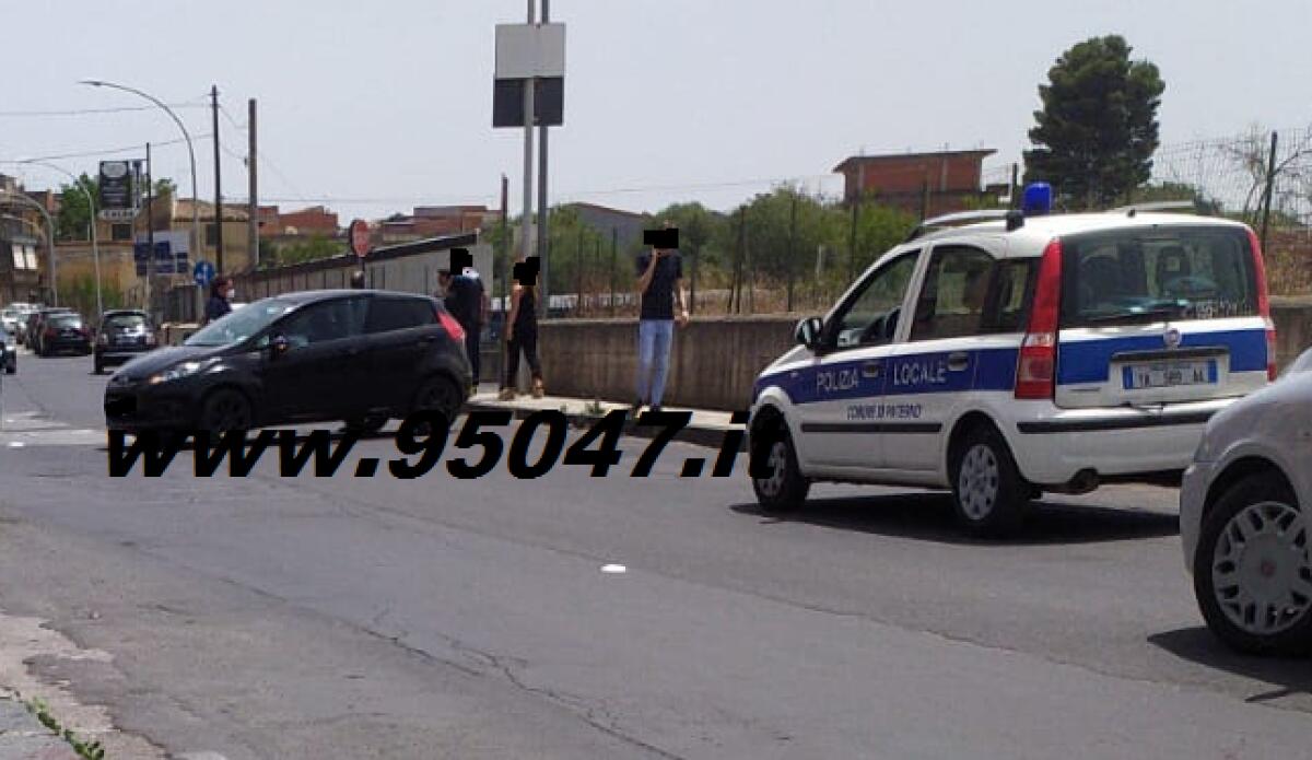 PATERNÒ: Scontro tra due auto in via Balatelle, ferita una donna - 