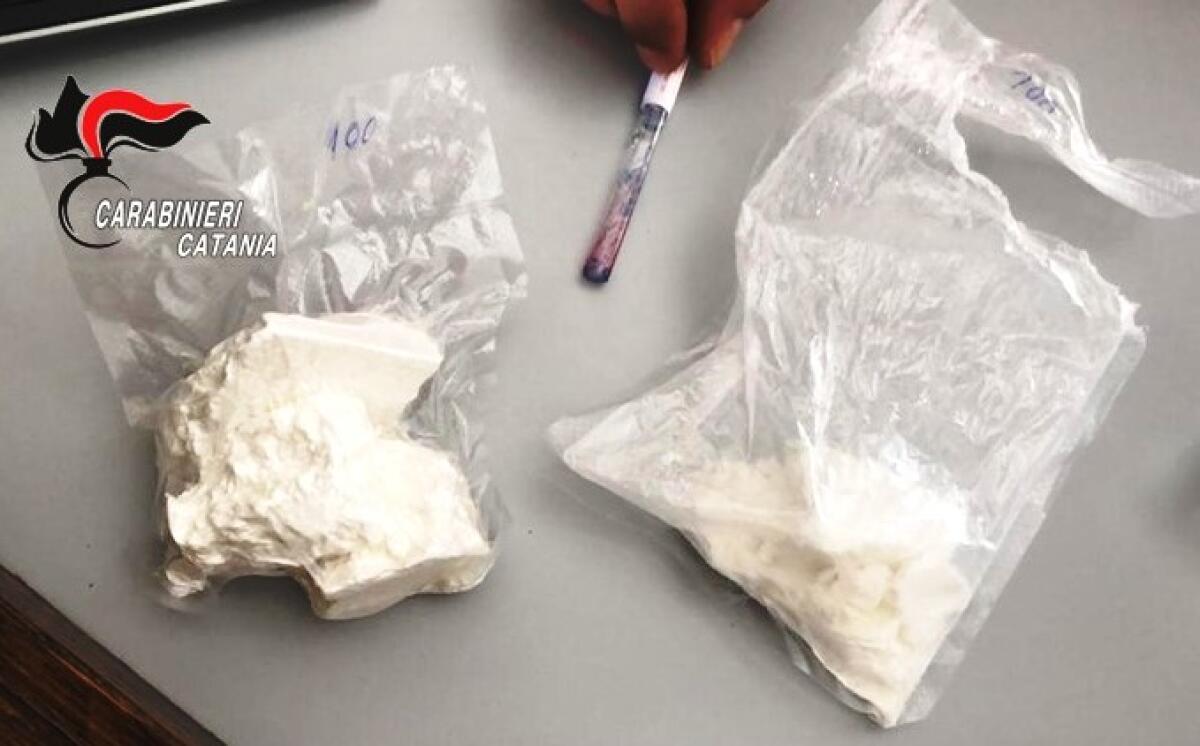 PALAGONIA. BRACCIANTE AGRICOLO COL VIZIETTO STUPEFACENTE: ARRESTATO CON LA COCA - 