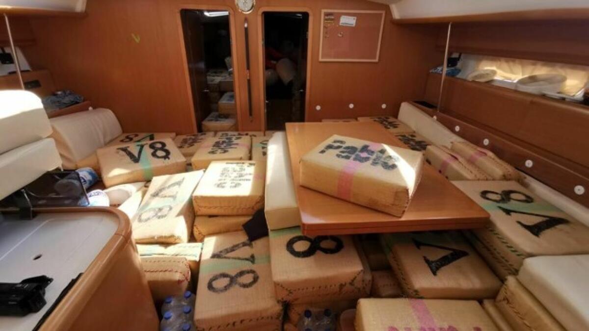 MAXI SEQUESTRO DI DROGA NEL CANALE DI SICILIA, 6 TONNELLATE DI HASHISH SU UN VELIERO: «AVREBBERO FRUTTATO 13 MILIONI DI EURO» - 