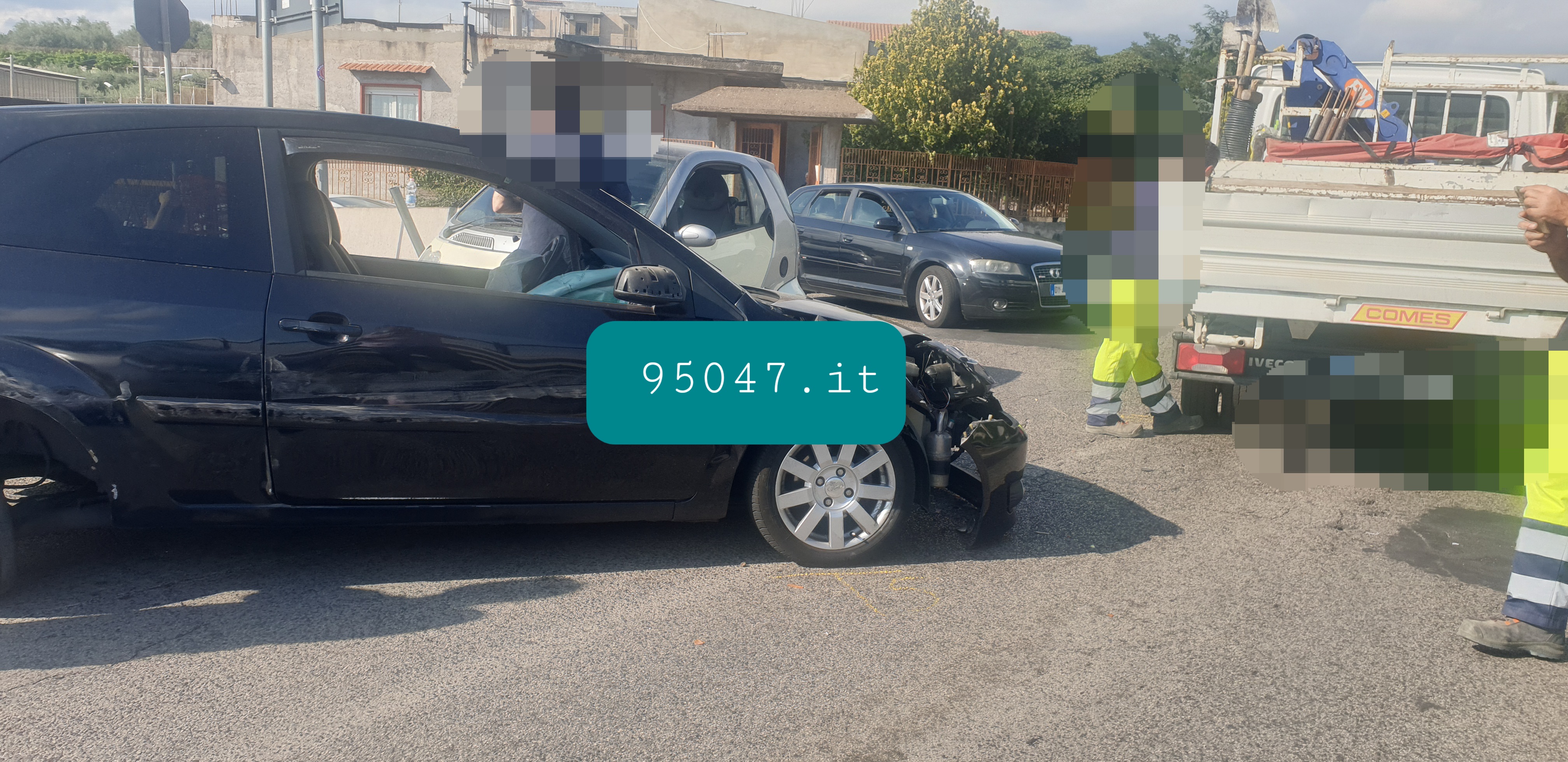 PATERNO’: TAMPONAMENTO A CATENA IN VIA MONGIBELLO