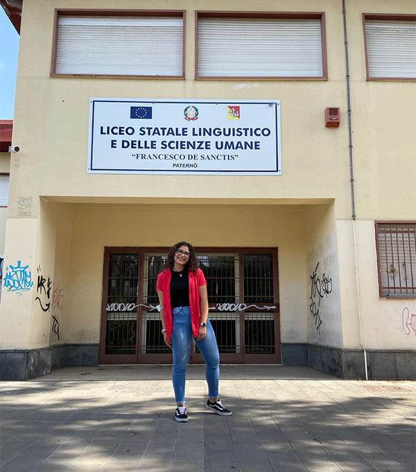 ERIKA FIORENZAISITUTO FRANCESCO DE SANCTIS 5°Sez. BS