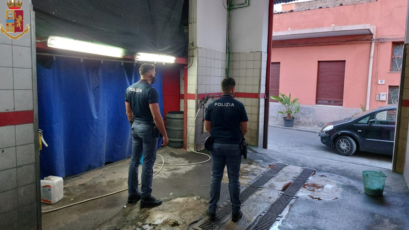 CATANIA: LA POLIZIA DI STATO INDAGA I TITOLARI DI DUE AUTOLAVAGGI PER SFRUTTAMENTO MINORILE E DI LAVORATORI EXTRACOMUNITARI