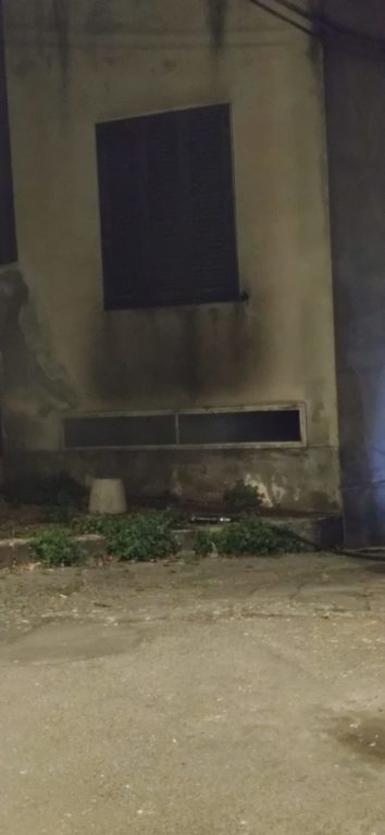 INCENDIO IN UN GARAGE A PATERNO' IERI SERA