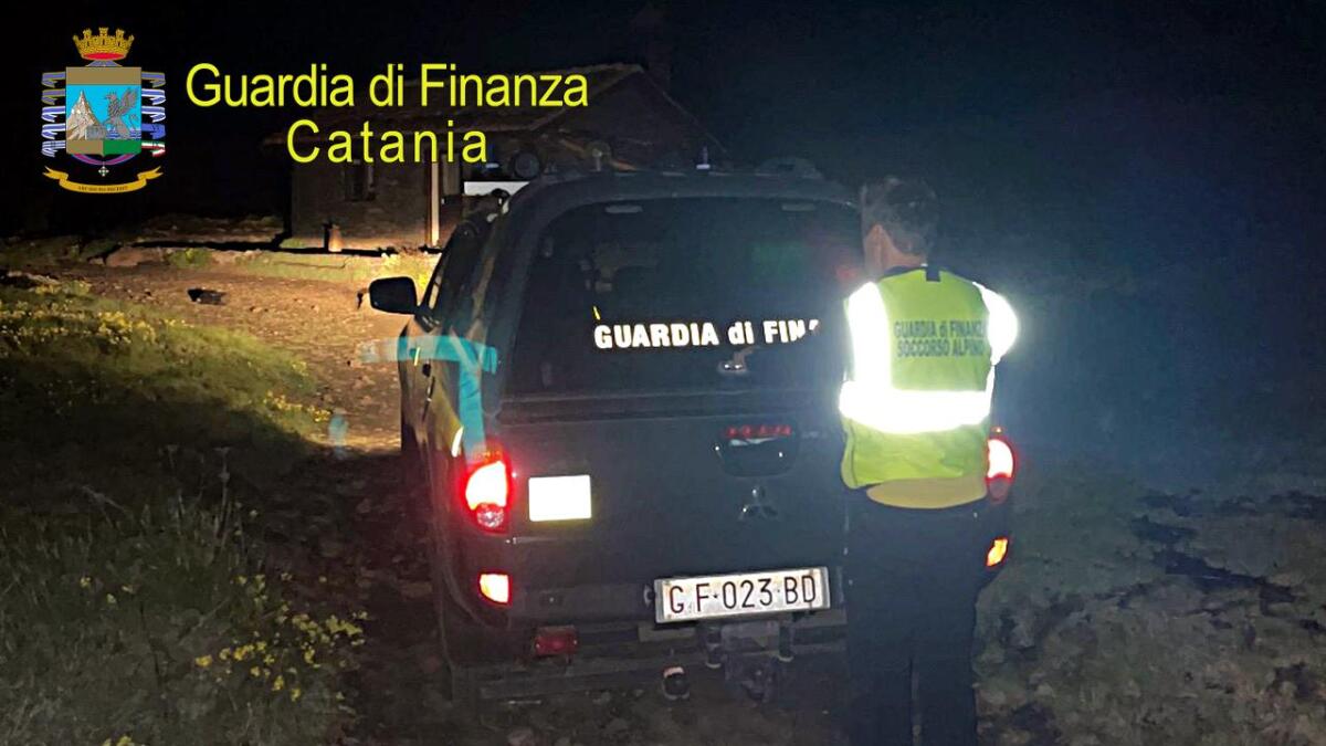 GDF CATANIA, SOCCORSA UN’ESCURSIONISTA INFORTUNATASI NEL VERSANTE SUD-EST DELL’ETNA - 
