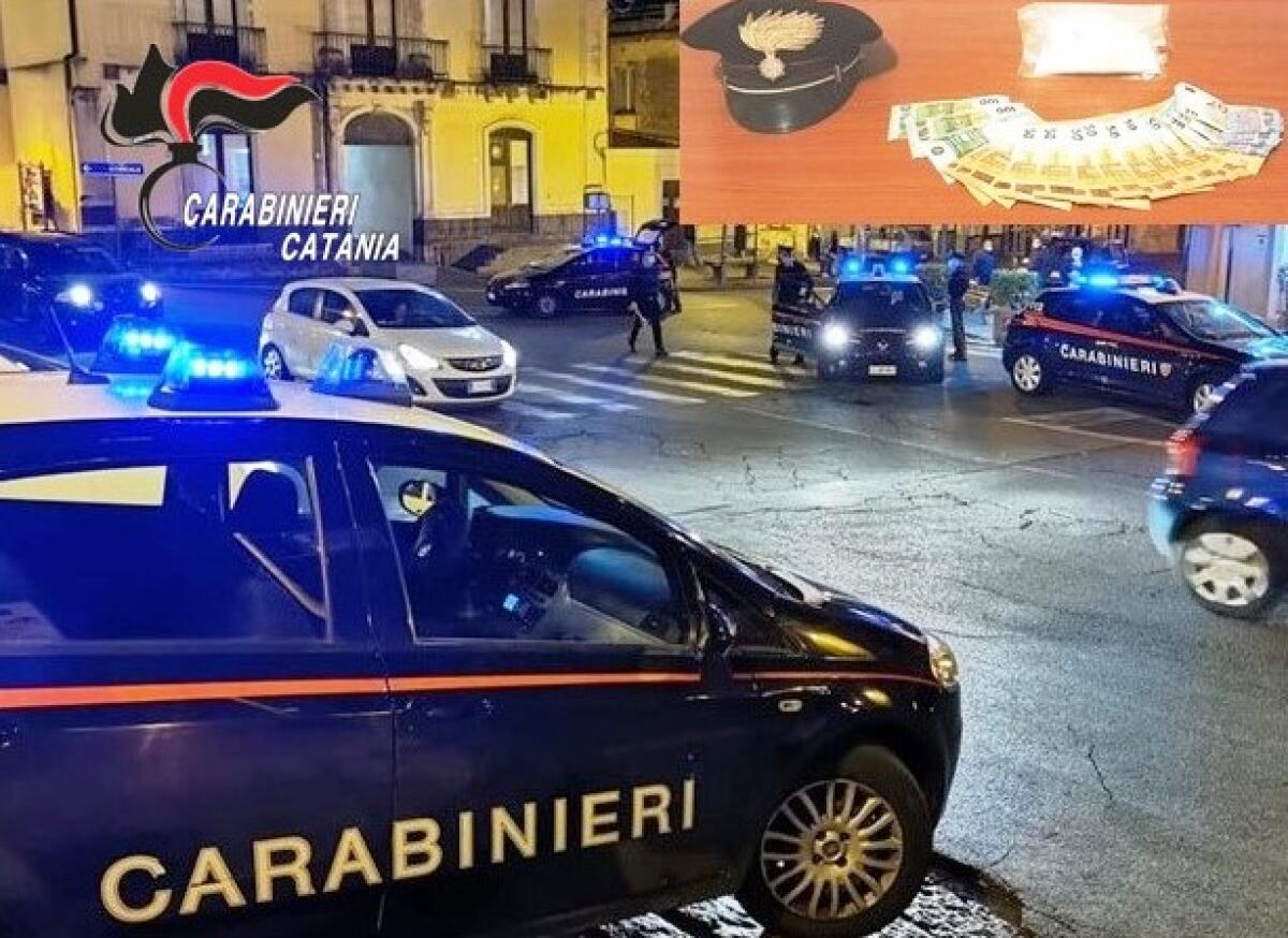 ACI BONACCORSI . SFUGGE ALL’ALT E LANCIA LA DROGA DAL FINESTRINO: RAGGIUNTO ED ARRESTATO DAI CARABINIERI - 