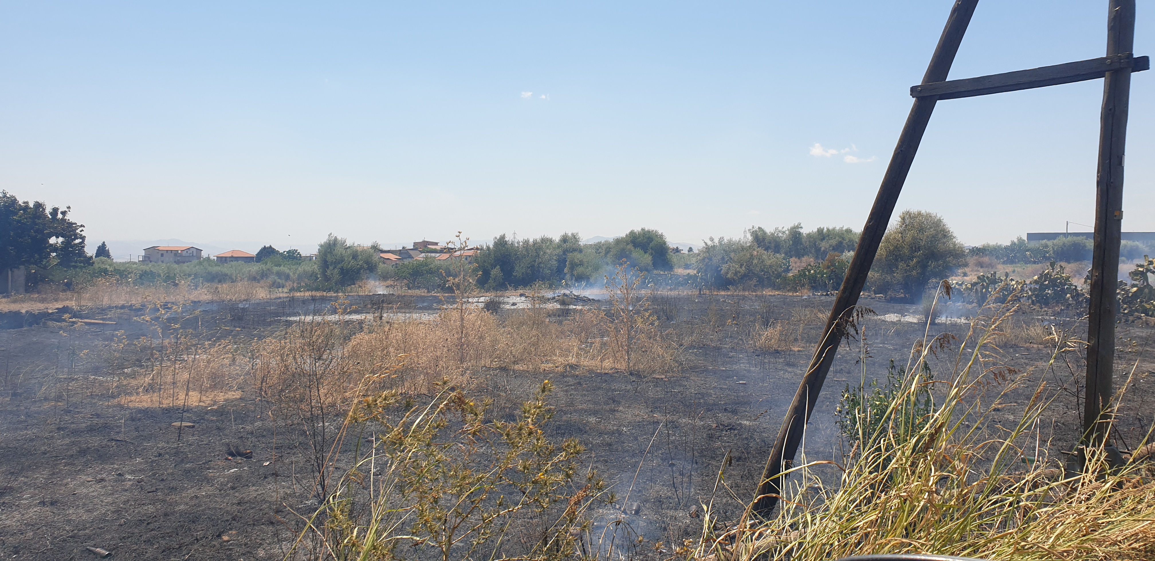 INCENDIO STERPAGLIE IN CONTRADA PALAZZOLO