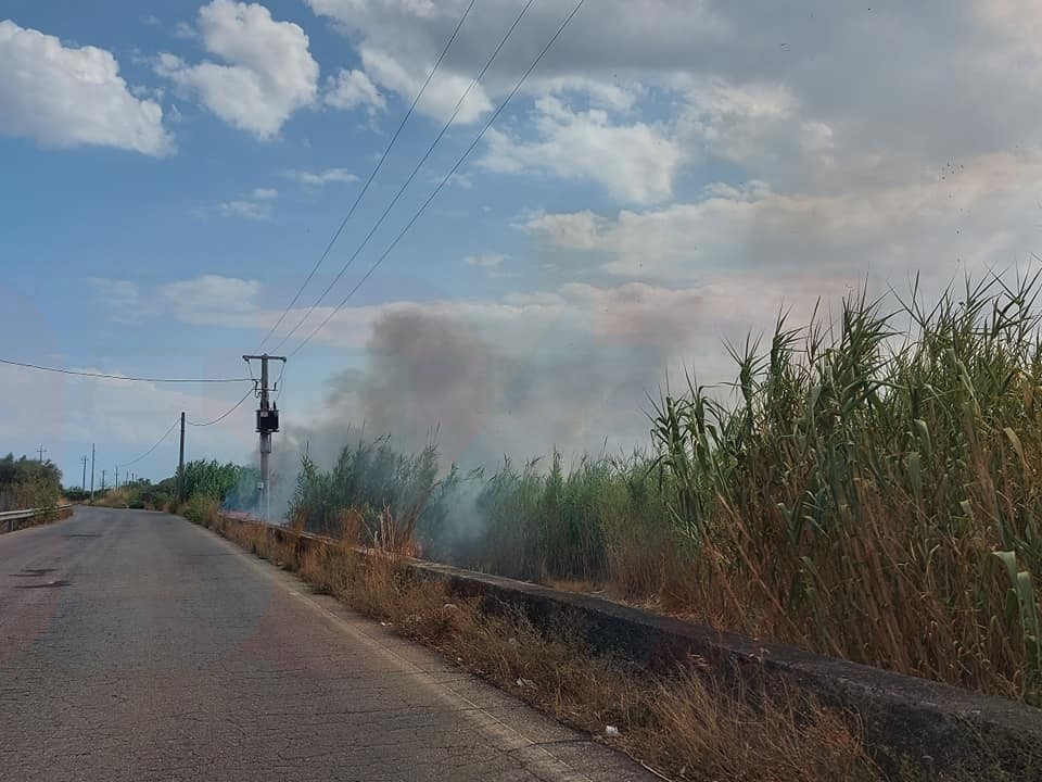 VASTO INCENDIO A PONTE BARCA - FOTO E VIDEO