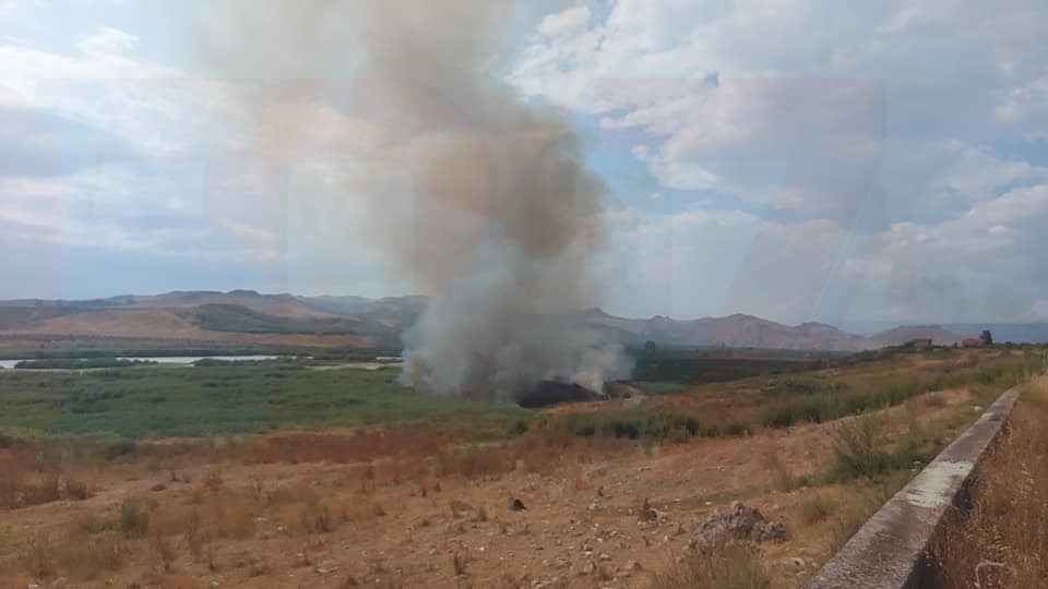 VASTO INCENDIO A PONTE BARCA - FOTO E VIDEO