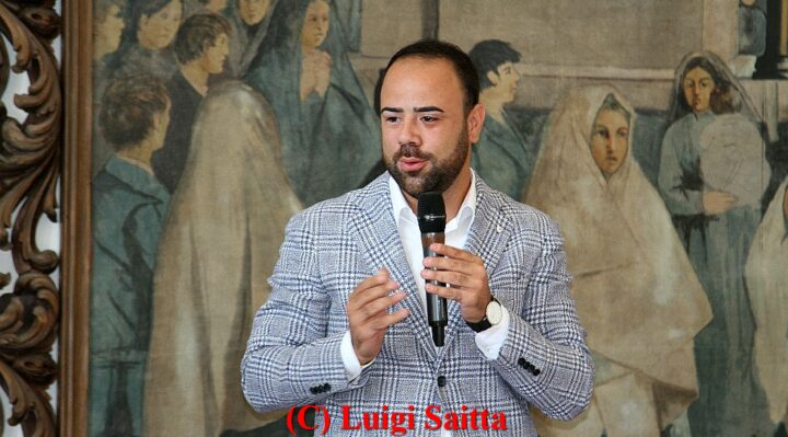 ZAFFERANA ETNEA: PRESENTATA ETNA IN SCENA 2021, MOLTE LE SERATE CON GRANDI ARTISTI