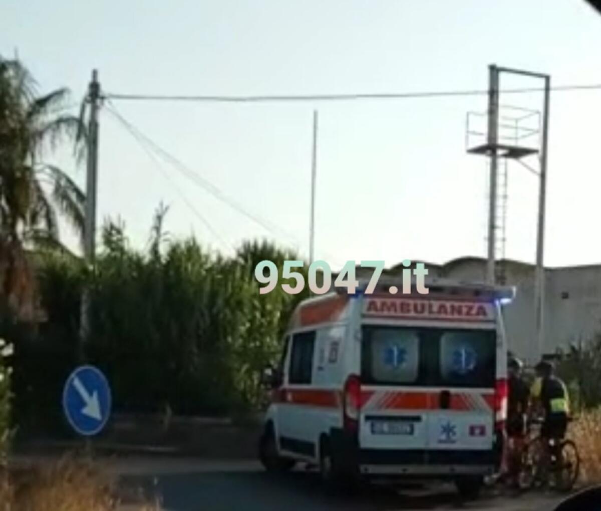 INCIDENTE A TRE FONTANE, SCONTRO AUTO BICI, FERITO CICLISTA - 