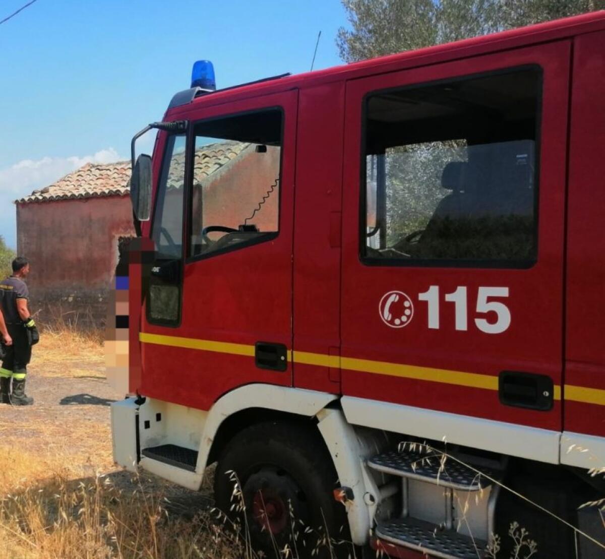 PATERNÒ:  75 ENNE TROVATO MORTO  IN UN CASOLARE DI CAMPAGNA - 