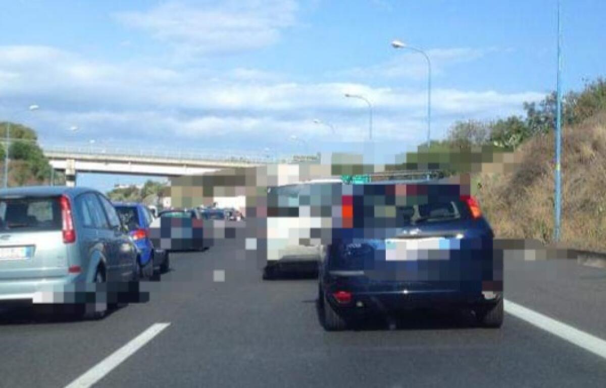 INCIDENTE SULLA TANGENZIALE DI CATANIA A MISTERBIANCO, TRAFFICO CONGESTIONATO - 