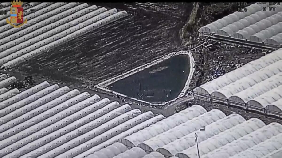 CALTANISSETTA, FURTI DI ACQUA DA CONDOTTA PUBBLICA, 26 INDAGATI - 