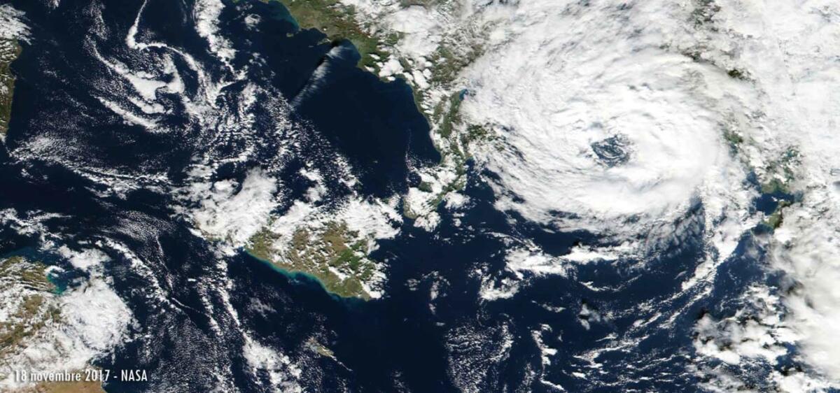 CLIMA:  URAGANI NEL MEDITERRANEO, A RISCHIO LE  AREE SUD ORIENTALI DELLA SICILIA - 
