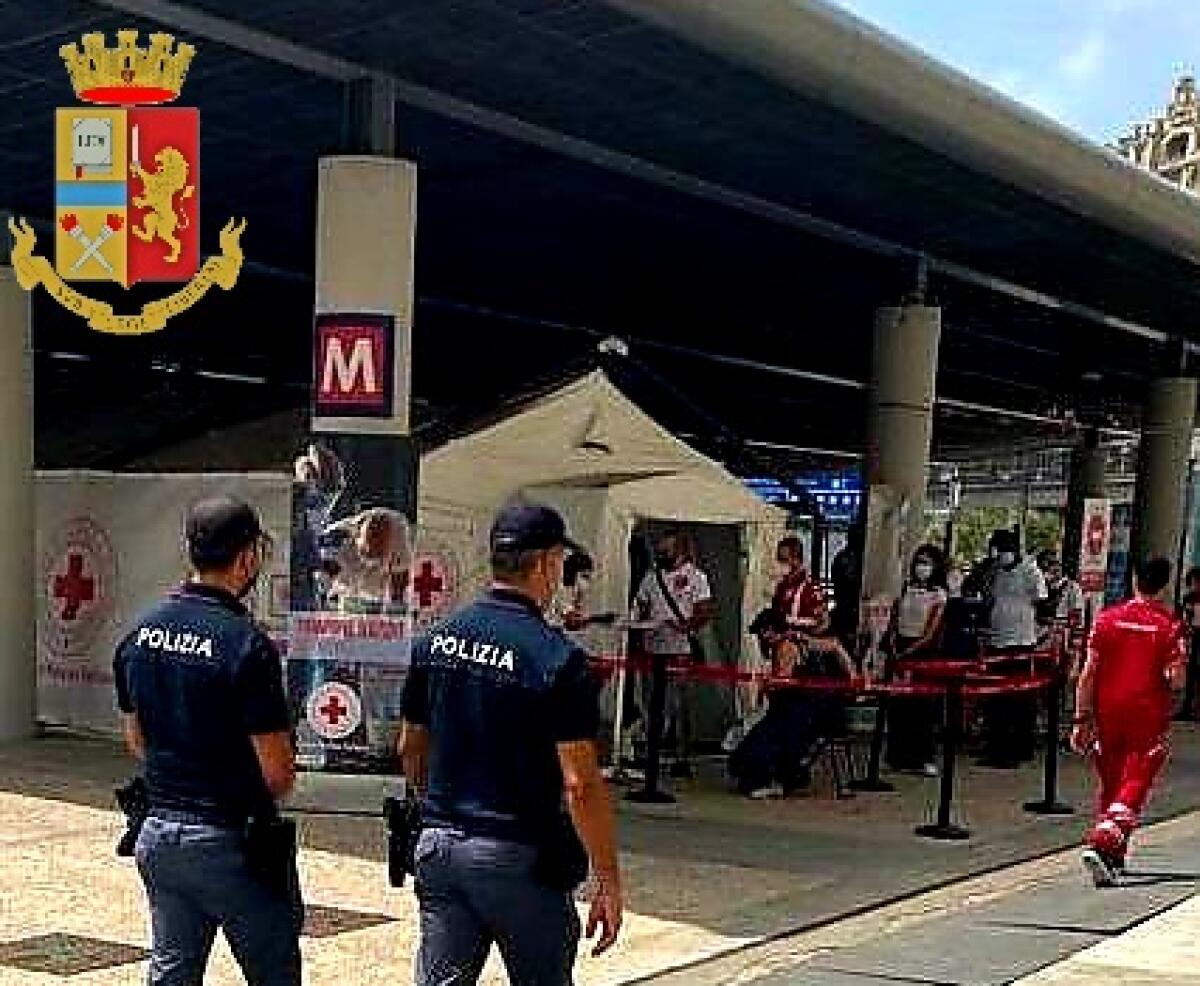 GENOVA: AL CONTROLLO DELLA POLIZIA FORNISCE LA DATA DI NASCITA DEL 29 FEBBRAIO 1989, MA L'ANNO NON E' BISESTILE - 