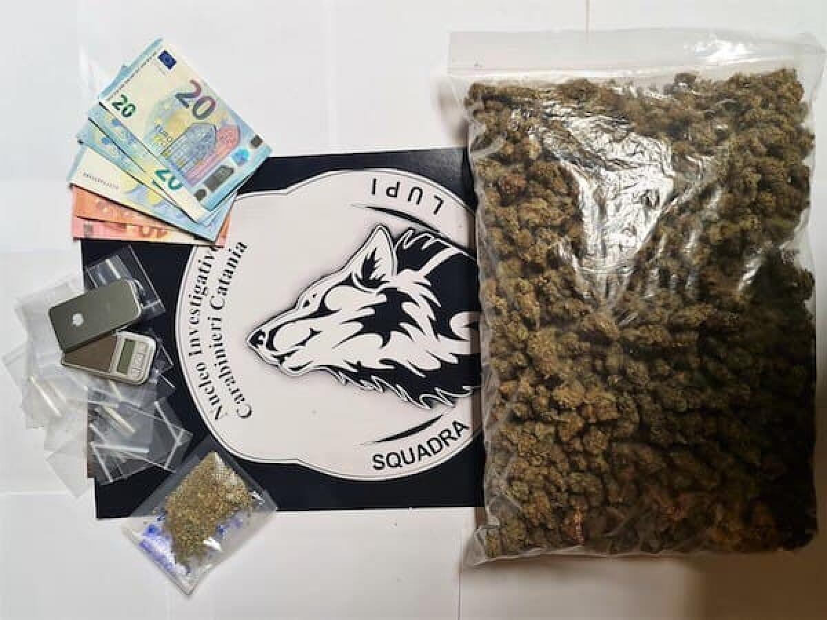 MOTTA SANT’ANASTASIA, SPACCIATORE PER VOCAZIONE ARRESTATO ANCORA DAI “LUPI” - 