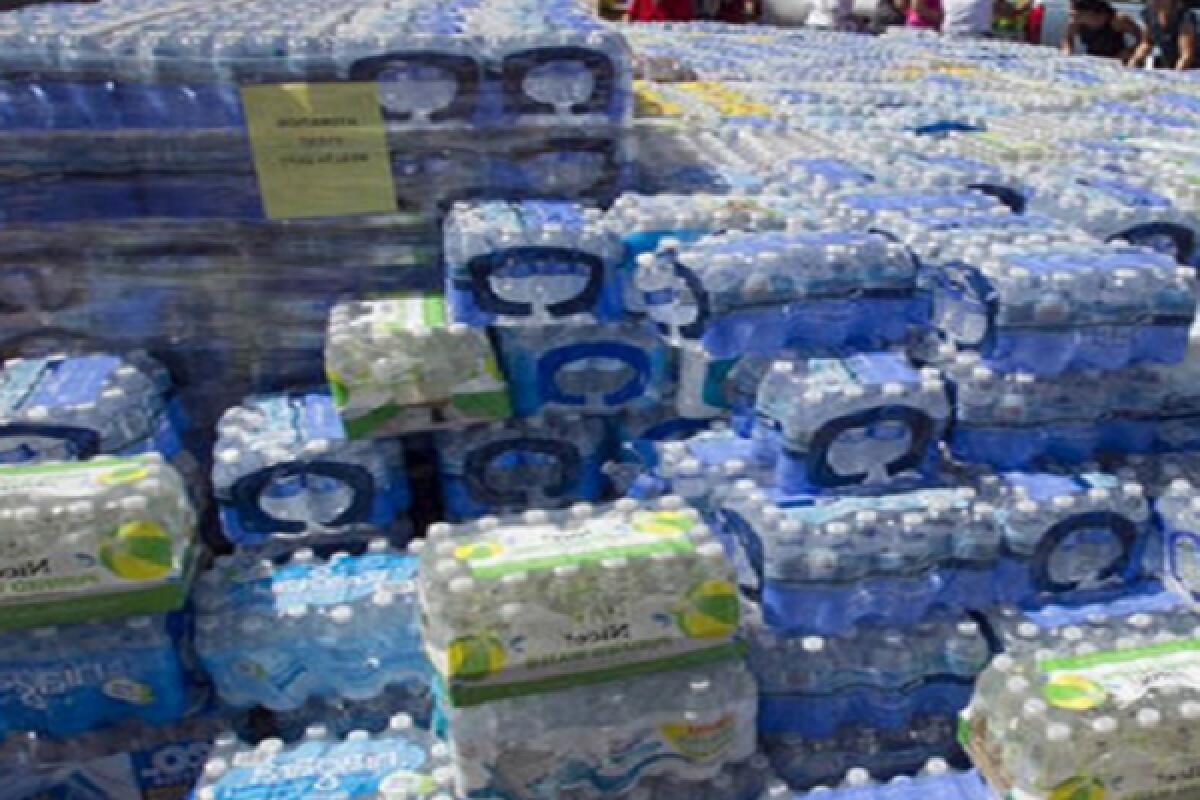 CATANIA: OCCUPA MARCIAPIEDE CON CASSETTE DELL'ACQUA ED ESPOSTE AL SOLE, MULTATO COMMERCIANTE - 