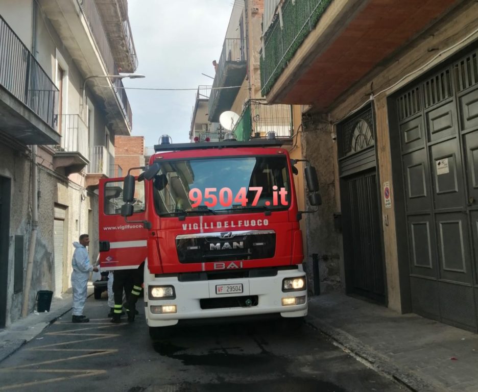 PATERNÒ, MORTO 50ENNE PER CAUSE NATURALI: CADAVERE IN DECOMPOSIZIONE IN CASA. A DARE L’ALLARME I VICINI