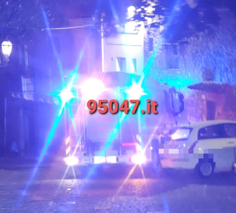 PATERNÒ DONNA SOCCORSA IN CASA: INTERVENTO DEI VIGILI DEL FUOCO E DEL 118