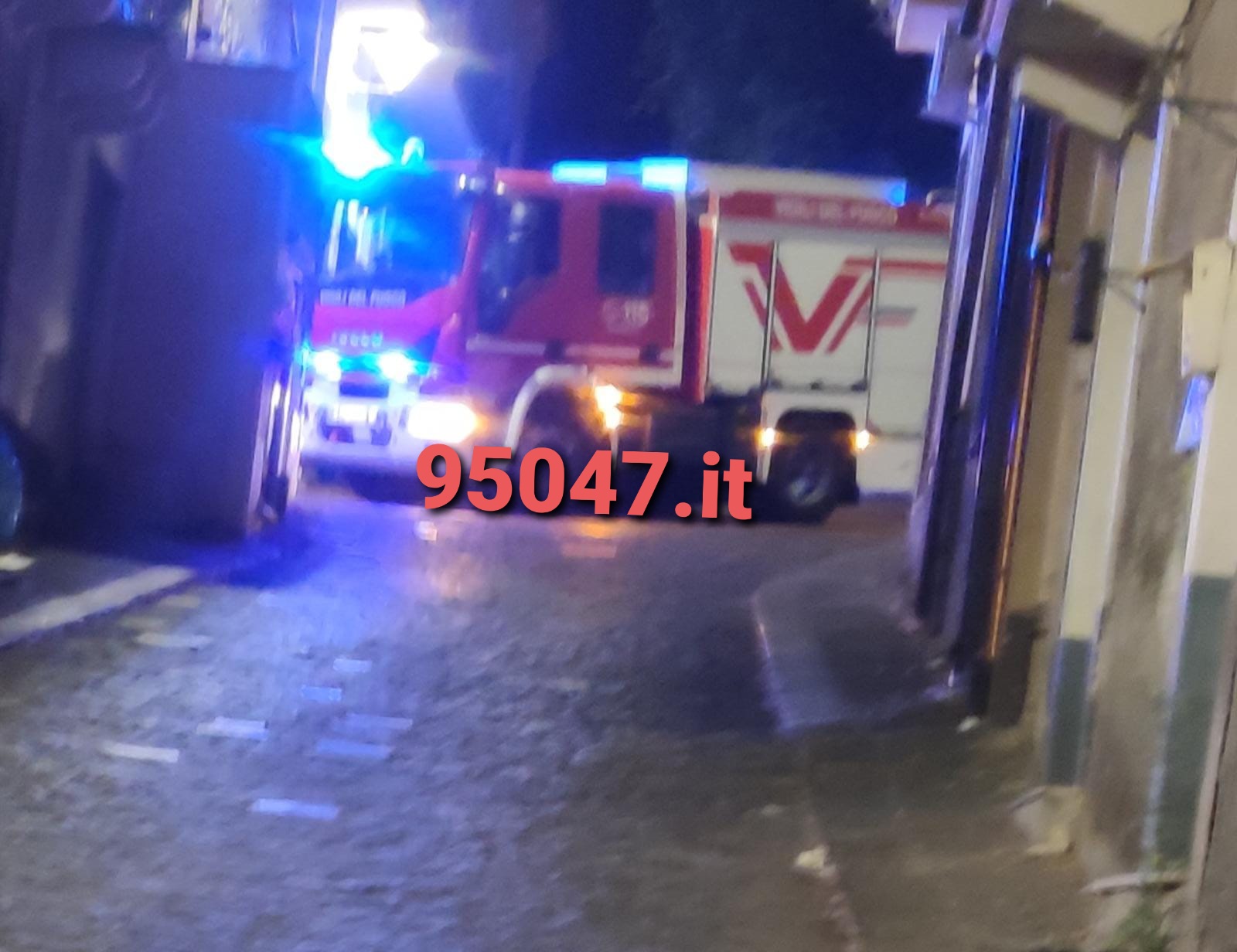 PATERNÒ DONNA SOCCORSA IN CASA: INTERVENTO DEI VIGILI DEL FUOCO E DEL 118