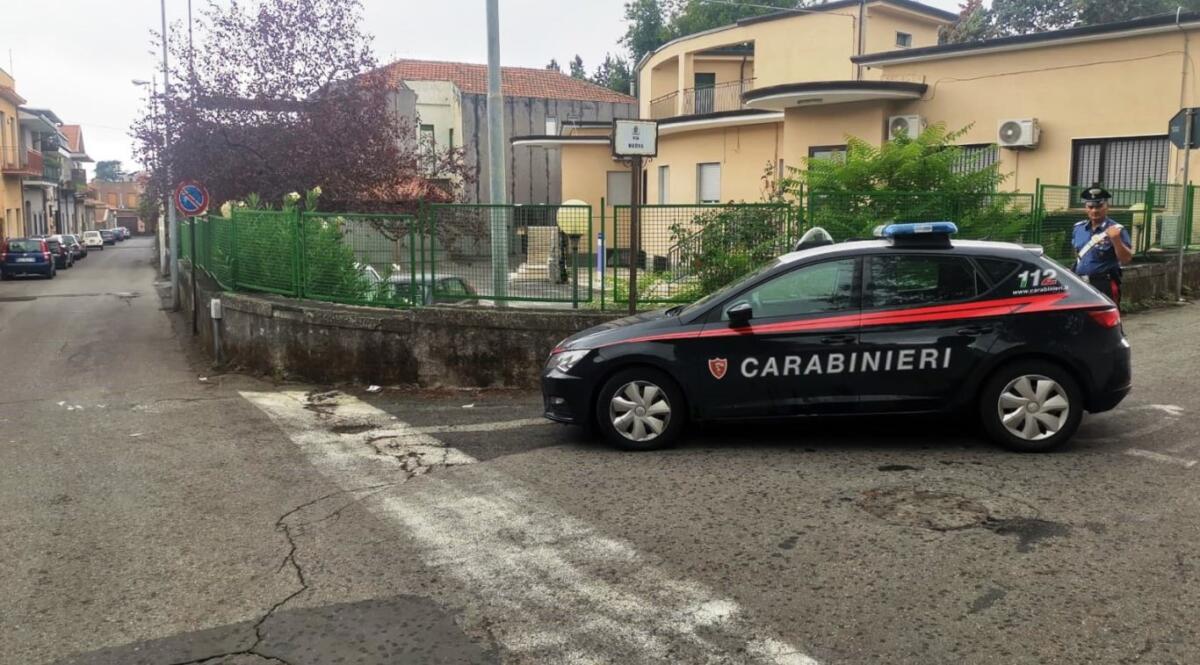 BELPASSO.  RUBA UNA MACCHINA E SCAPPA ARRESTATO DOPO UN LUNGO INSEGUIMENTO - 