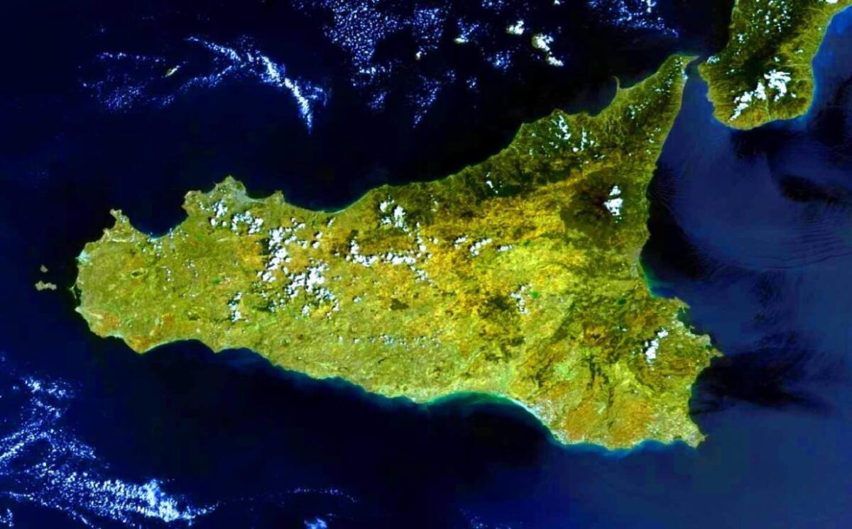 PER TRAVEL + LEISURE “LA SICILIA AL 6° POSTO TRA LE ISOLE PIÙ BELLE DEL MONDO” - 