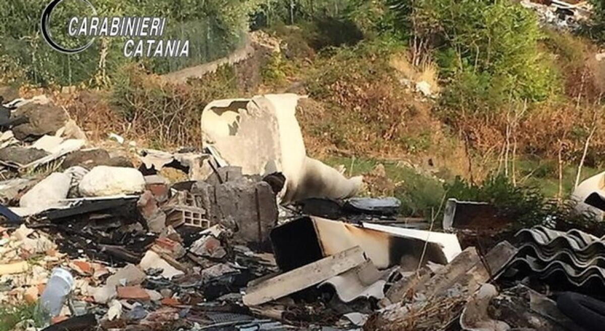 CATANIA, SEQUESTRATA UNA DISCARICA DI RIFIUTI PERICOLOSI DI 2000 MQ - 