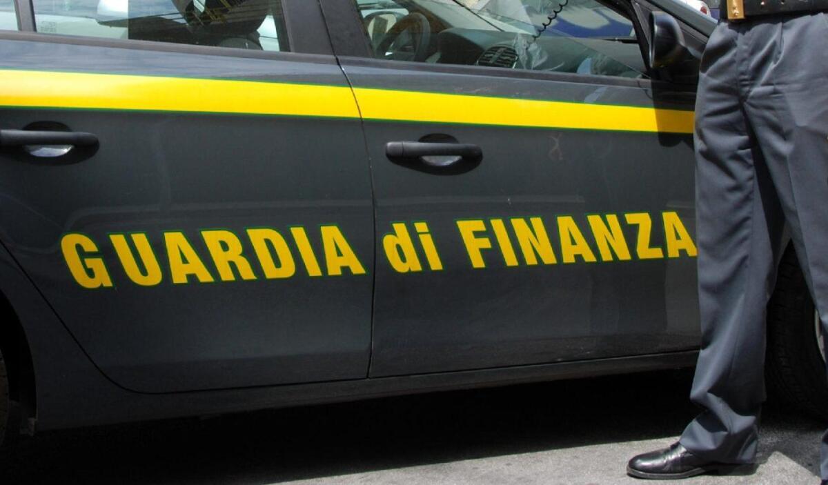 CATANIA: TRUFFA DA 105 MILIONI AI DANNI DEL FISCO, ARRESTATI DUE COMMERCIALISTI - 