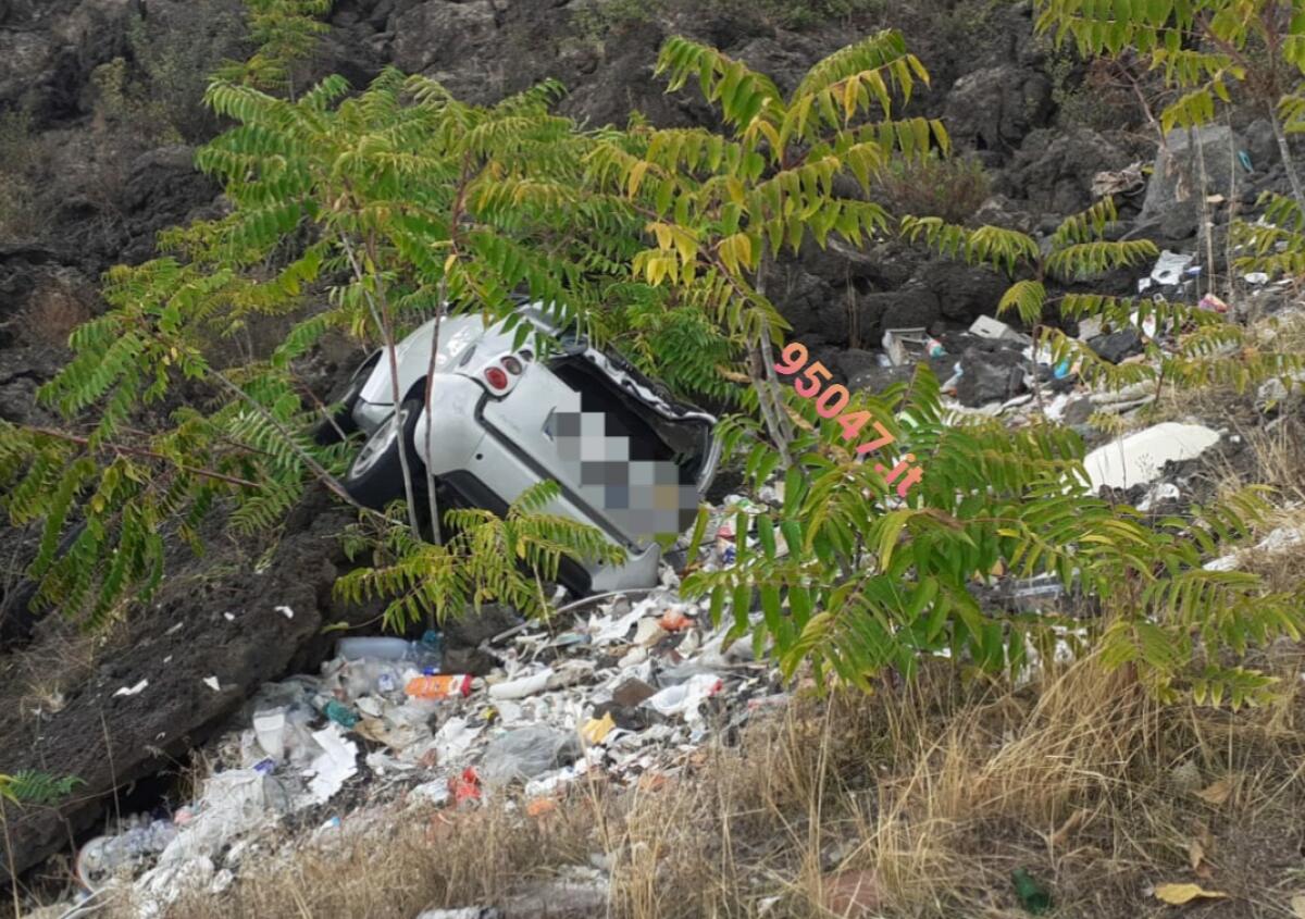 SCONTRO A SAN PIETRO CLARENZA TRA UN FURGONE ED UN AUTO CHE FINISCE NELLA SCARPATA. INTERVIENE L’ELISOCCORSO - 