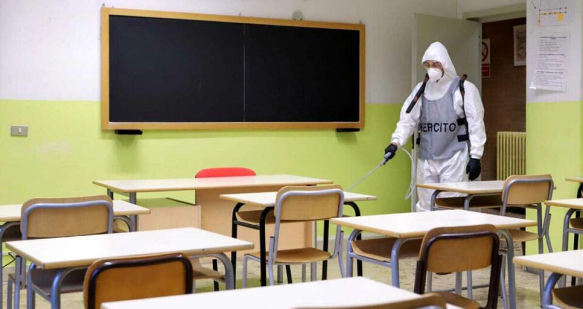 SCIACCA, POSITIVO UN INSEGNANTE DI RELIGIONE NO VAX: STOP ALLE LEZIONI IN OTTO CLASSI - 