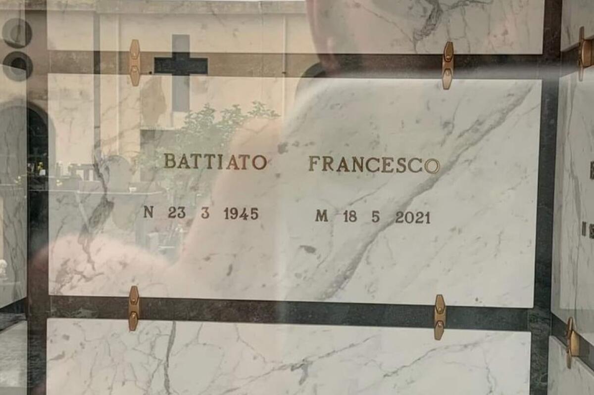 FRANCO BATTIATO, IL CANTAUTORE MORGAN CHIEDE LA MODIFICA ALLA LAPIDE. - 