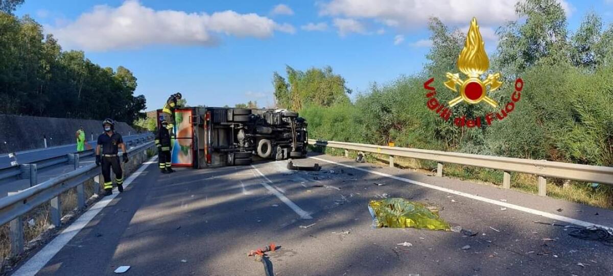 A29, SCONTRO TIR-FURGONE: MORTO 62ENNE  E UN FERITO GRAVE - 