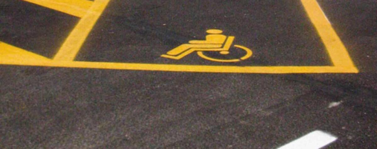 MULTE PIÙ SALATE PER CHI OCCUPERÀ I PARCHEGGI RISERVATI A PERSONE CON DISABILITÀ - 