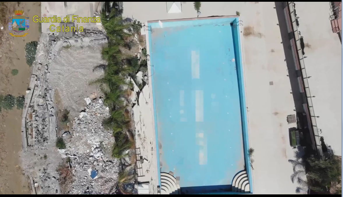 MOTTA S. ANASTASIA. SEQUESTRATA UN’AREA DI OLTRE 3.000 METRI QUADRI E CINQUE CAPANNONI ABUSIVI.