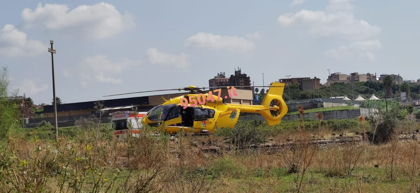 PATERNO': SCONTRO AUTO SCOOTER, FERITI DUE RAGAZZI. INTERVIENE L’ELISOCCORSO