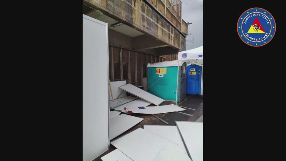 TROMBA D’ARIA A CATANIA, CENTINAIA LE CHIAMATE GIUNTE ALLA SALA OPERATIVA DEI VIGILI DEL FUOCO