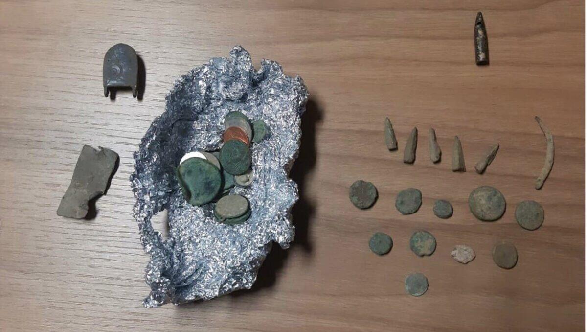 FERMATA BANDA DI TOMBAROLI NEL RAGUSANO: AVEVA SACCHEGGIATO L’AREA ARCHEOLOGICA DI KAMARINA - 