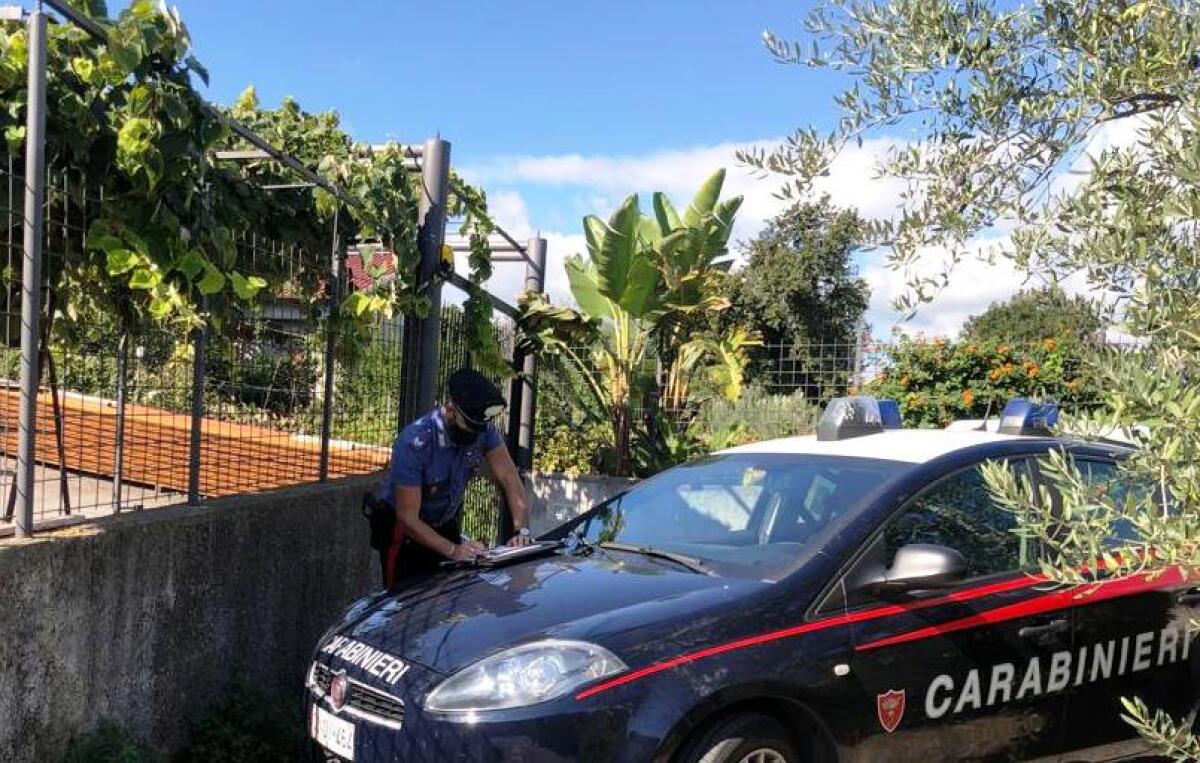 SAN GIOVANNI LA PUNTA. RINCHIUDE MOGLIE E SUOCERI PER EVITARE LA DENUNCIA: ARRESTATO - 