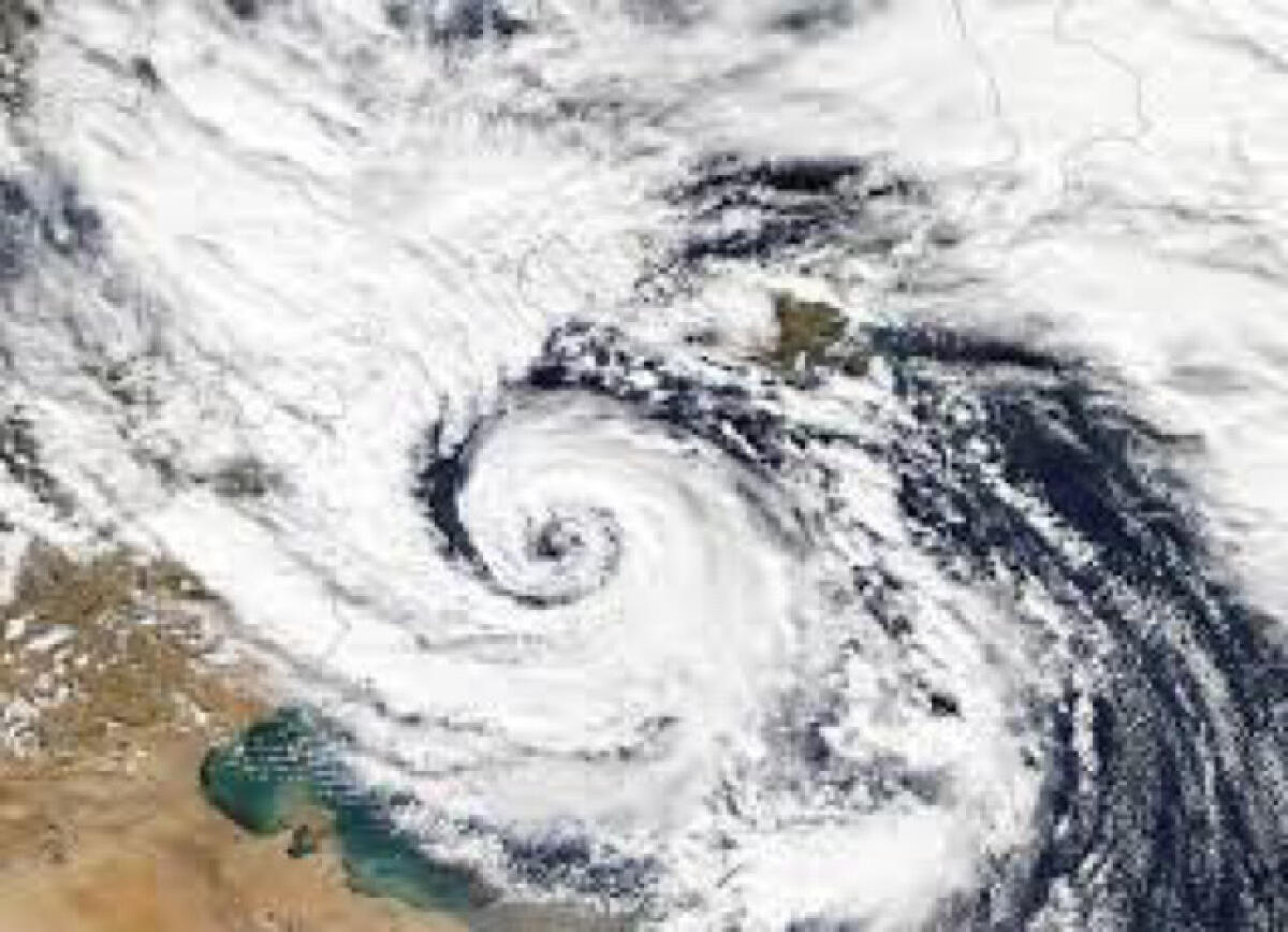 NON SI FERMA L'ONDATA DI MALTEMPO IN SICILIA, IN ARRIVO IL MEDICANE: ALLERTA PER VENTI OLTRE I 100 ALL'ORA E ONDE DI 5 METRI - 