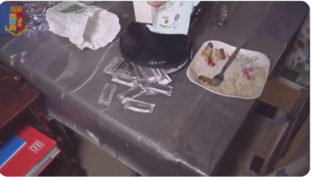 CATANIA: PROSTITUZIONE, OTTO ARRESTI. LE GIOVANI VITTIME DEFINITE DAI LORO CARNEFICI "SPAZZATURA" - 