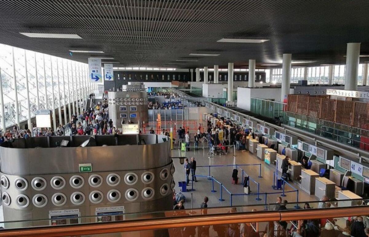 CATANIA:“…. SE NON MU PIGLIAVA IU, SU PIGLIAVA O CHE AUTRU CRISTIANU"; RUBA UN OROLOGIO ALL’AEROPORTO E SI GIUSTIFICA COSI - 