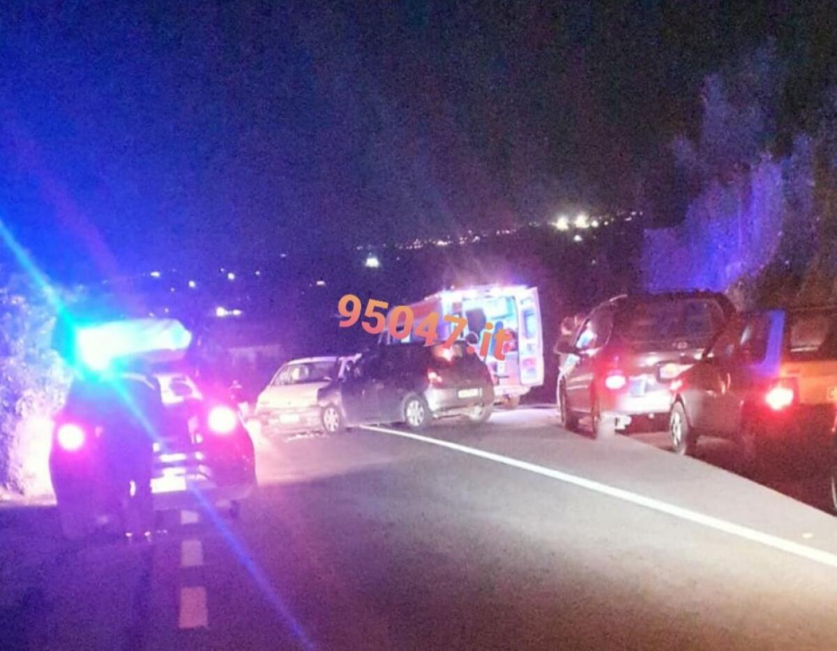 SCONTRO TRA DUE AUTOVETTURE SULLA VECCHIA SS121, FERITI - 