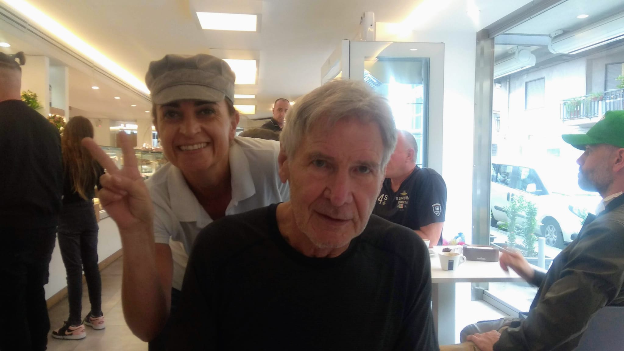 HARRISON FORD PRANZA A PATERNÓ, IN ATTESA DI GIRARE INDIANA JONES