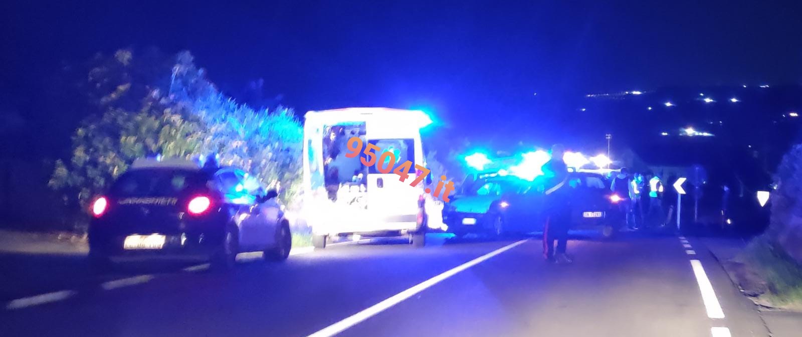 SCONTRO TRA DUE AUTOVETTURE SULLA VECCHIA SS121, FERITI