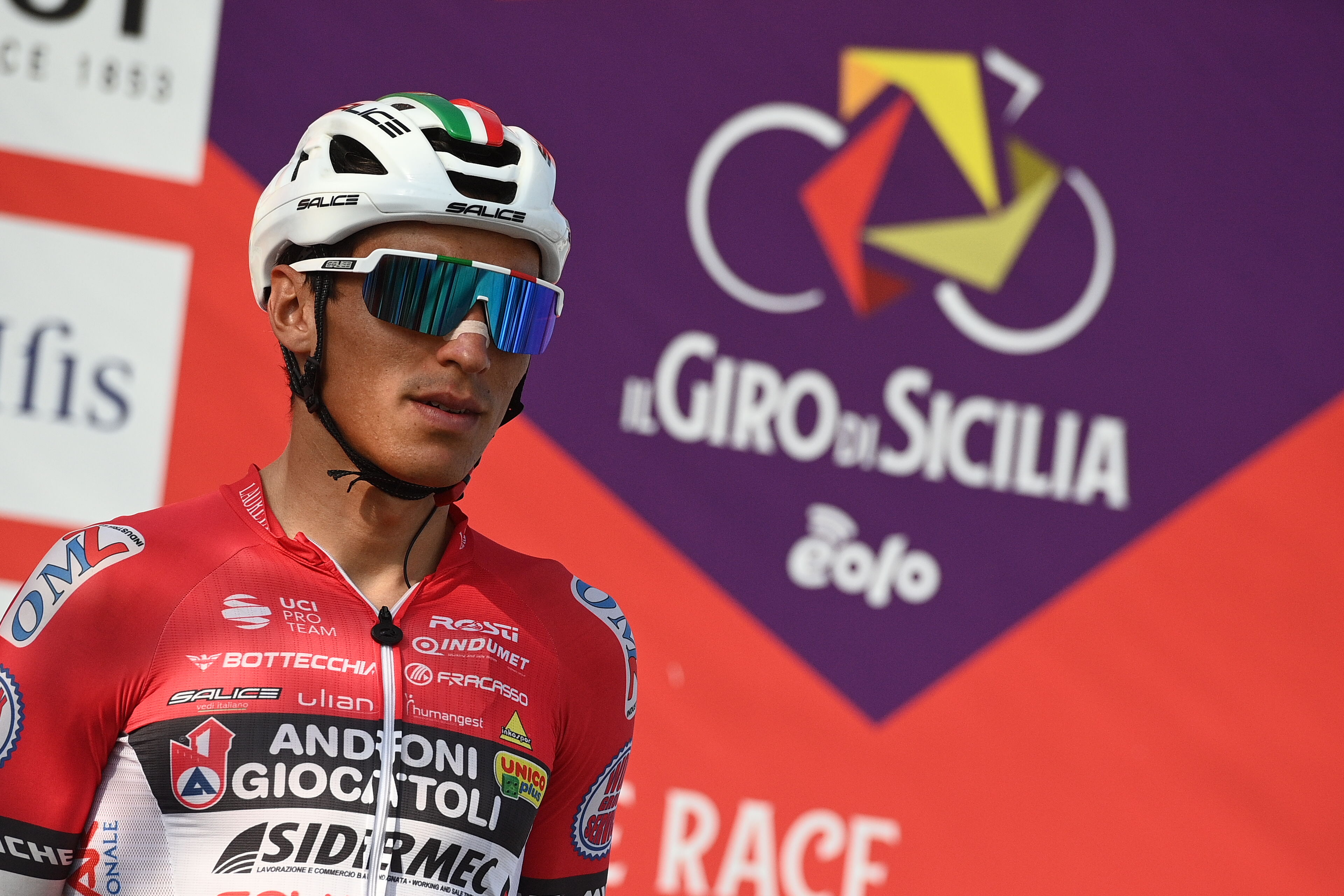 IMPRESA DI VINCENZO NIBALI, PRIMO A MASCALI VINCE IL GIRO DI SICILIA