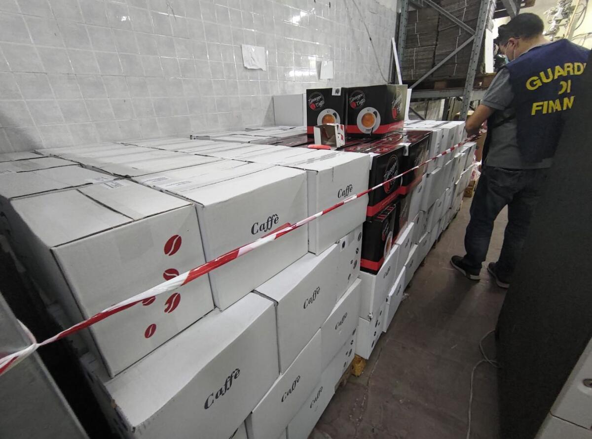 PALERMO: SEQUESTRATI 237  KG DI CAFFÈ IN CIALDE SENZA TRACCIABILITÀ - 
